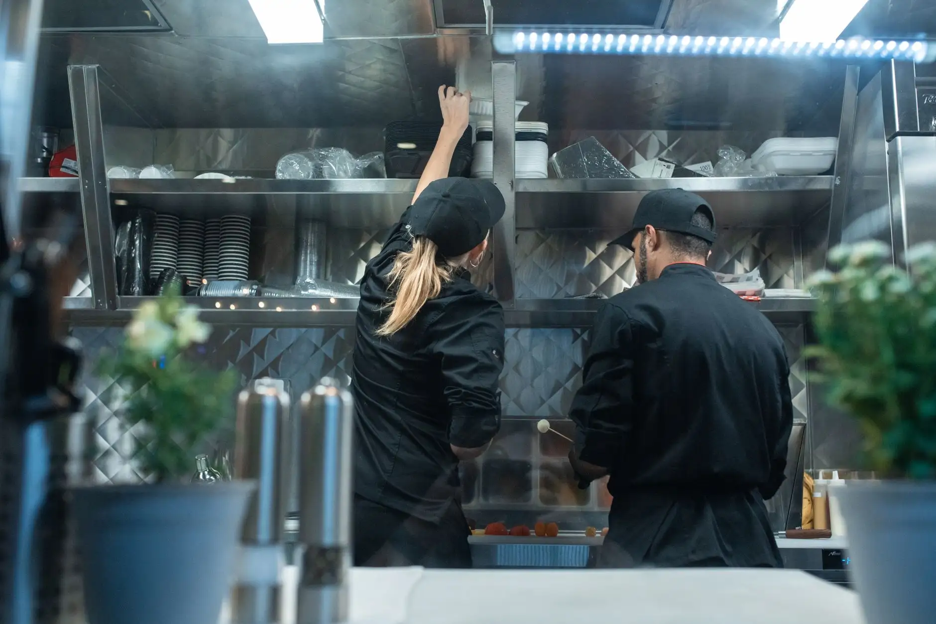 连锁加盟与门店运营协同方案：餐饮品牌扩张的实战路径选择正文配图 1
